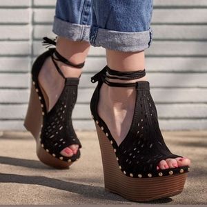 Platform wedge brandnew